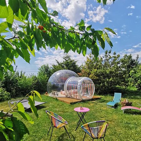 Bed and Breakfast La Bulle Des Champs Champmotteux Exterior foto