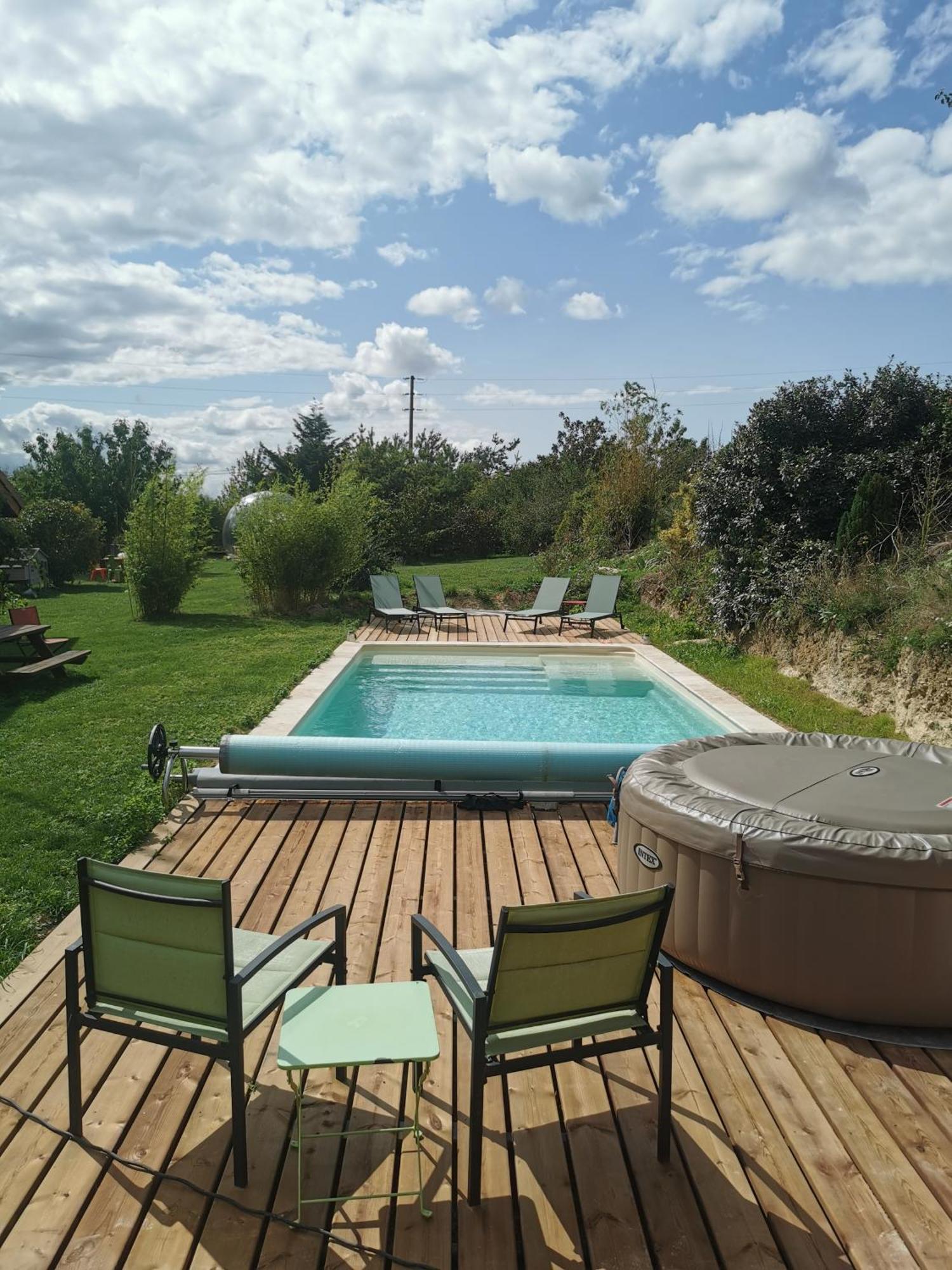 Bed and Breakfast La Bulle Des Champs Champmotteux Exterior foto